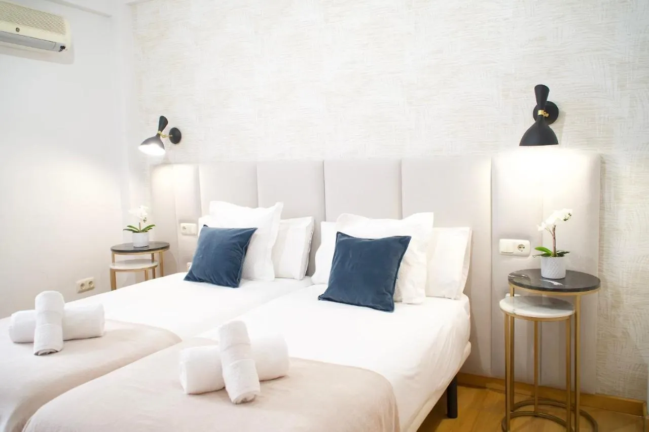 Colon & Soho By Ele Apartments Malaga