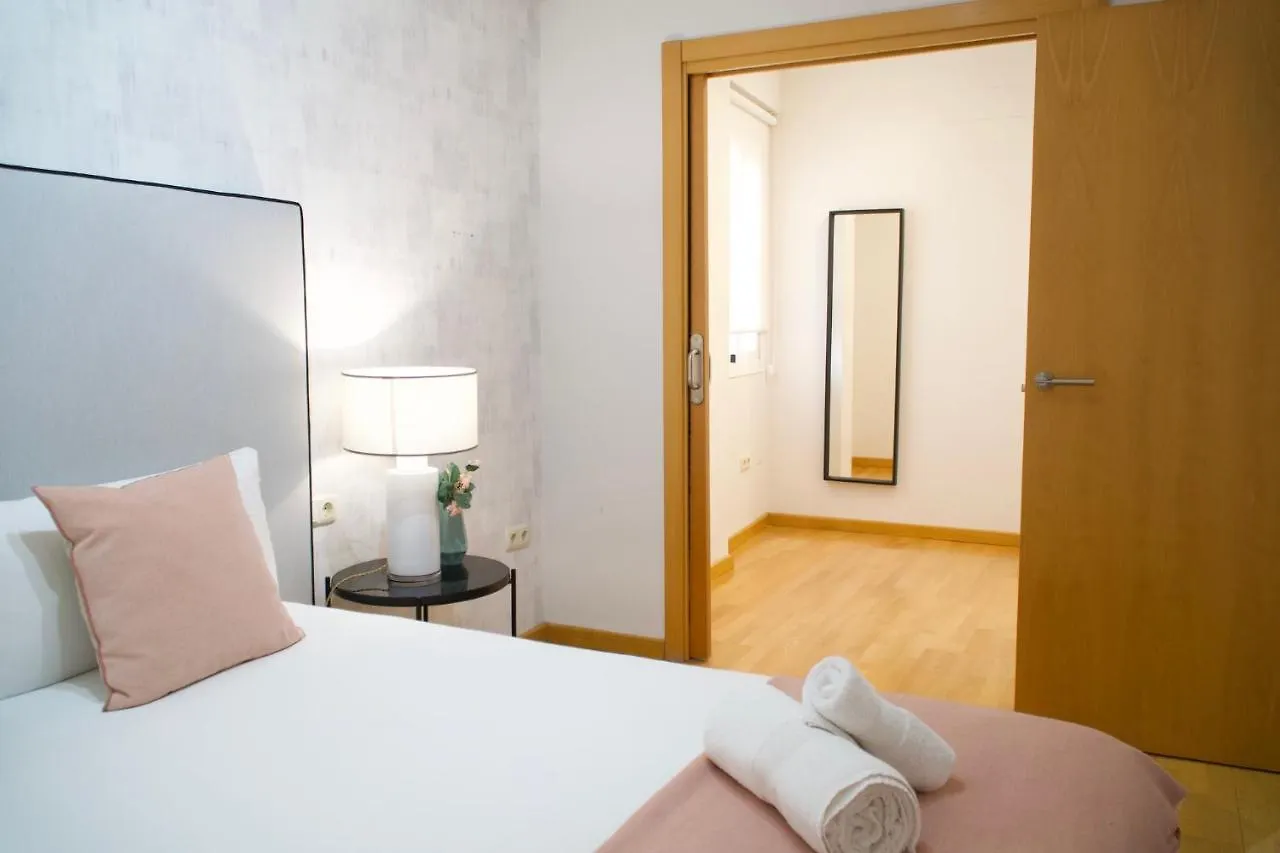 Colon & Soho By Ele Apartments Malaga Spain
